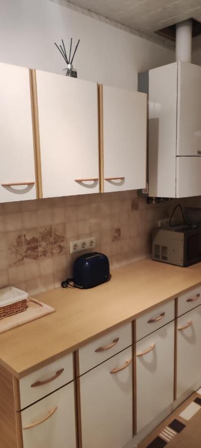 2-Room Appartment Near Westbahnhof Вена Экстерьер фото