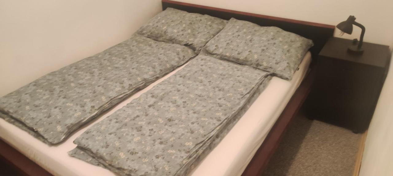 2-Room Appartment Near Westbahnhof Вена Экстерьер фото
